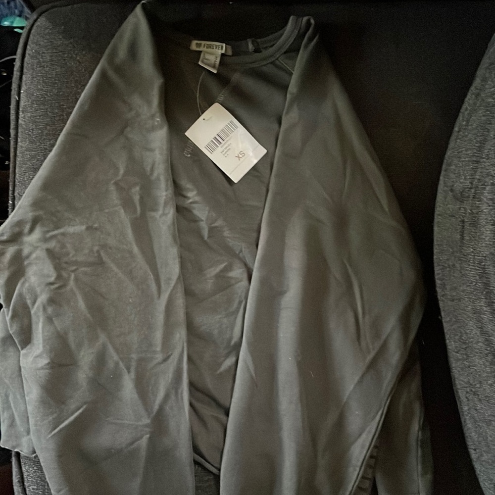 NWT women’s XS knit top